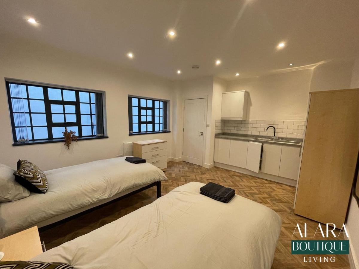Ferienwohnung 3 Floor Townhouse Luxury Living Alara Boutique Birmingham Exterior foto